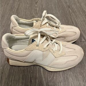 NEW BALANCE 327 Premium Sneakers in Off-White | Grade School 7